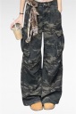 jeans modello cargo camouflage